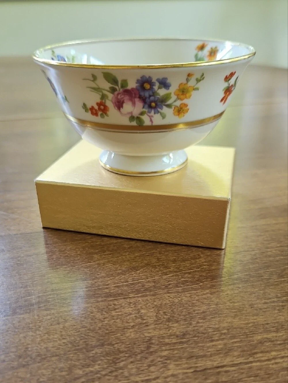 Coxon Belleek Floral Bouquet Tea Cups, Set of 3